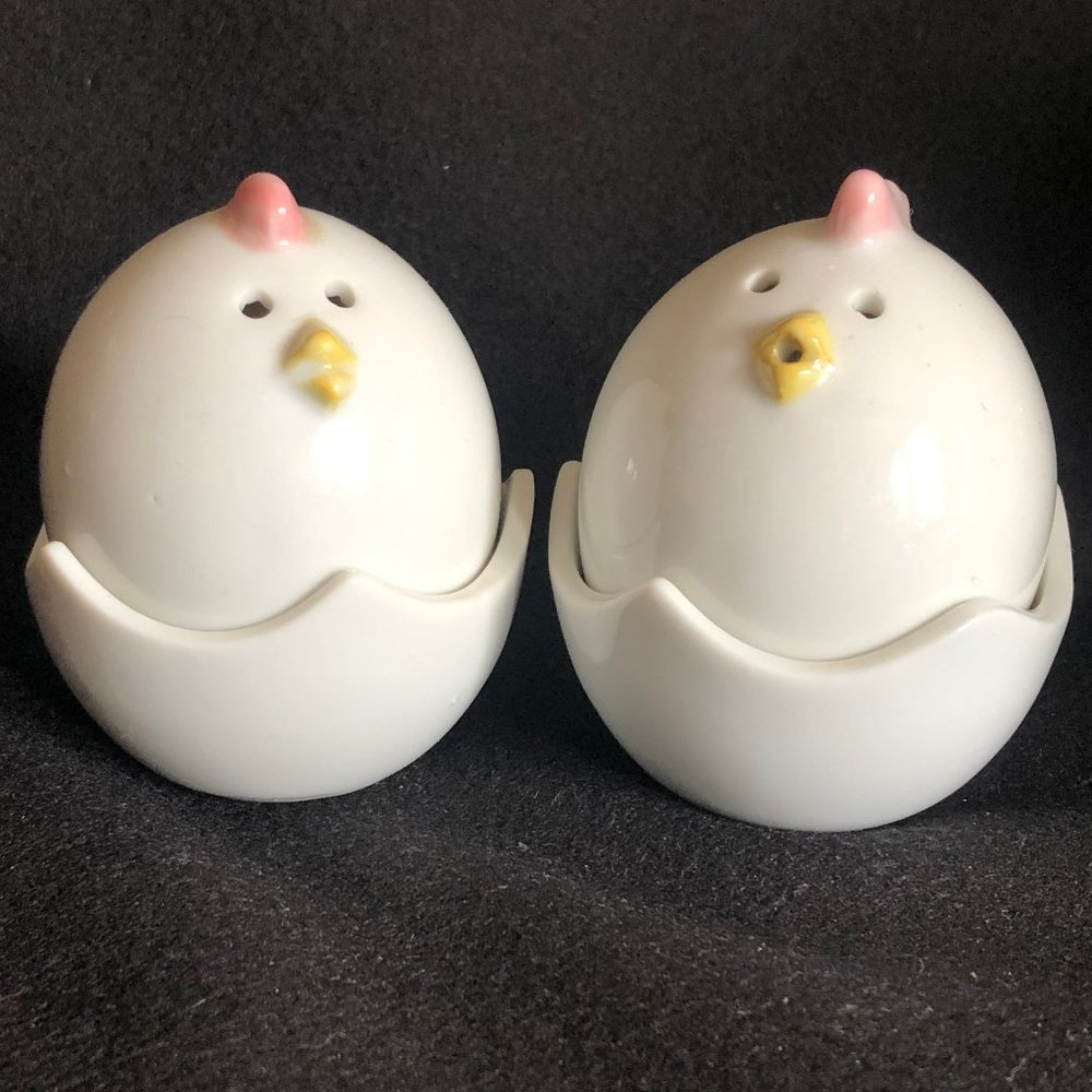Cute Chicks Salt & Pepper Set